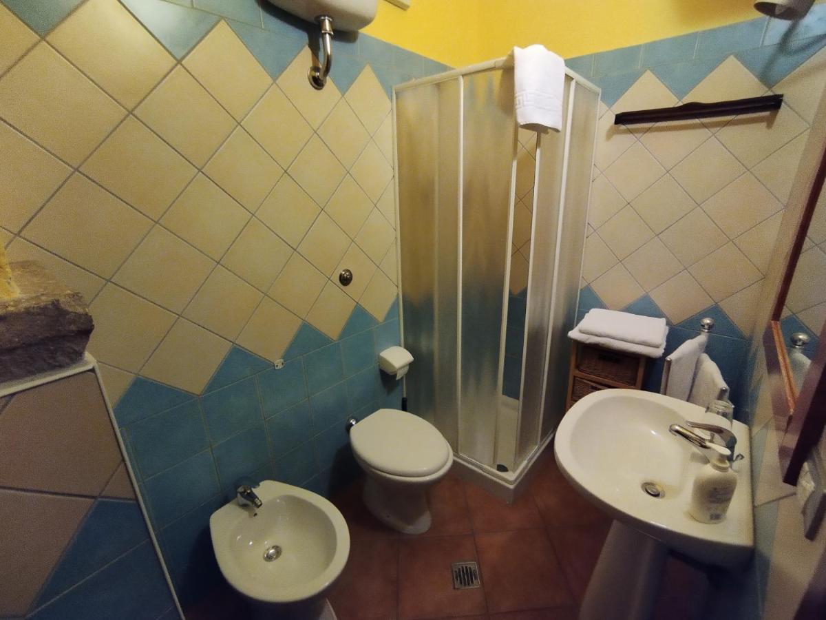 Sa Balza Guest House بوسا المظهر الخارجي الصورة