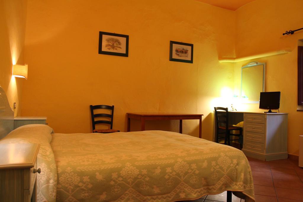 Sa Balza Guest House بوسا المظهر الخارجي الصورة