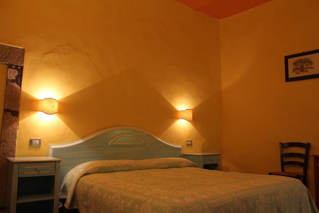 Sa Balza Guest House بوسا المظهر الخارجي الصورة