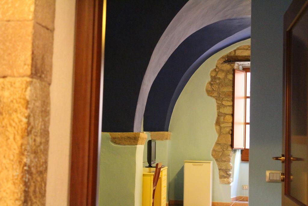 Sa Balza Guest House بوسا المظهر الخارجي الصورة