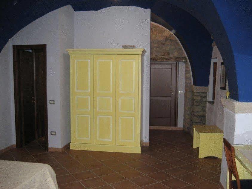 Sa Balza Guest House بوسا المظهر الخارجي الصورة